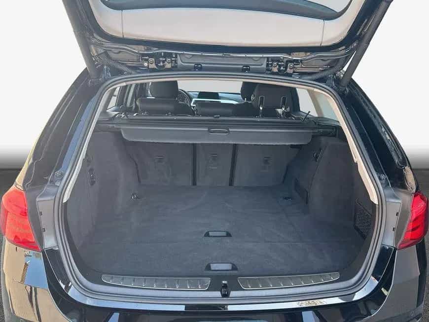 BMW 3 Series 318i Touring Aut. LED Navi 03/2019-photo-8