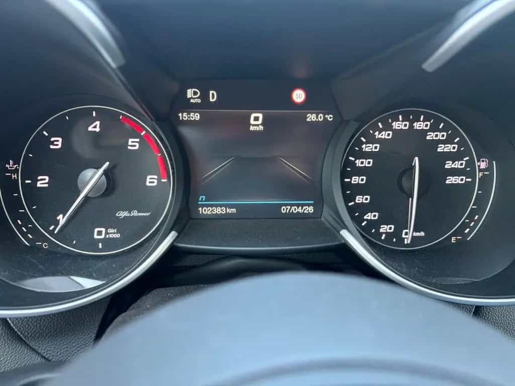 Alfa Romeo Giulia 2.2 Turbodiesel 190 CV AT8 Spr 02/2020-photo-12