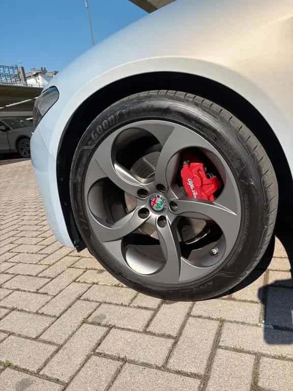 Alfa Romeo Giulia 2.2 Turbodiesel 190 CV AT8 Spr 02/2020-photo-14