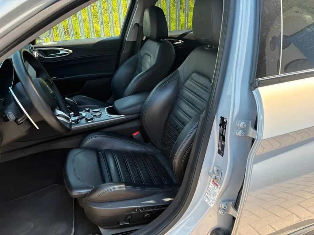 Alfa Romeo Giulia 2.2 Turbodiesel 190 CV AT8 Spr 02/2020-photo-6