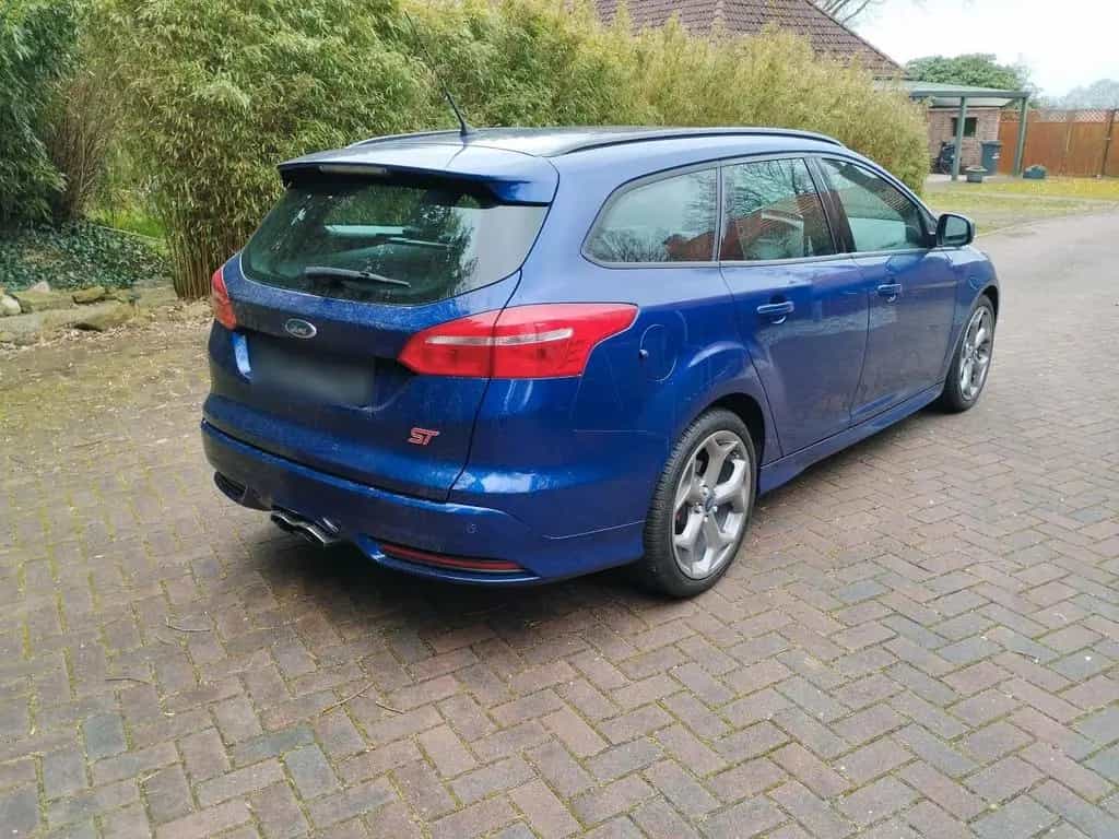 Ford Focus Turnier ST ! Sehr sauber Reifen... 06/2015-photo-4