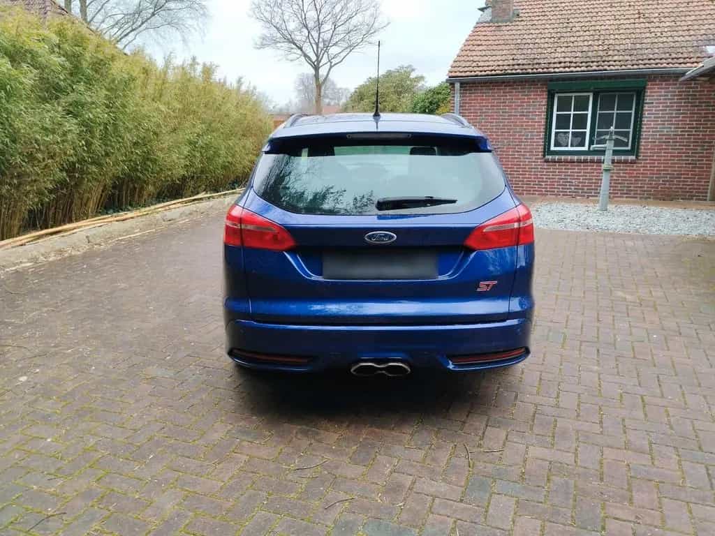 Ford Focus Turnier ST ! Sehr sauber Reifen... 06/2015-photo-5