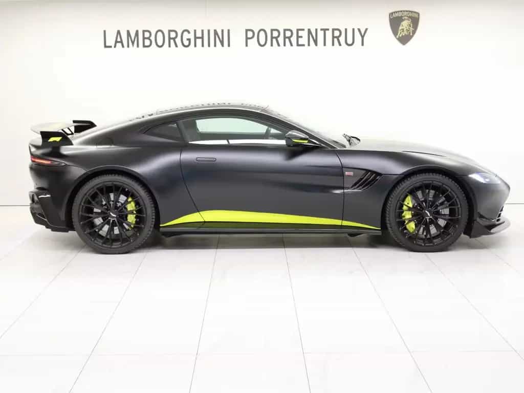 Aston Martin V8 Vantage F1 Edition 11/2022-photo-1