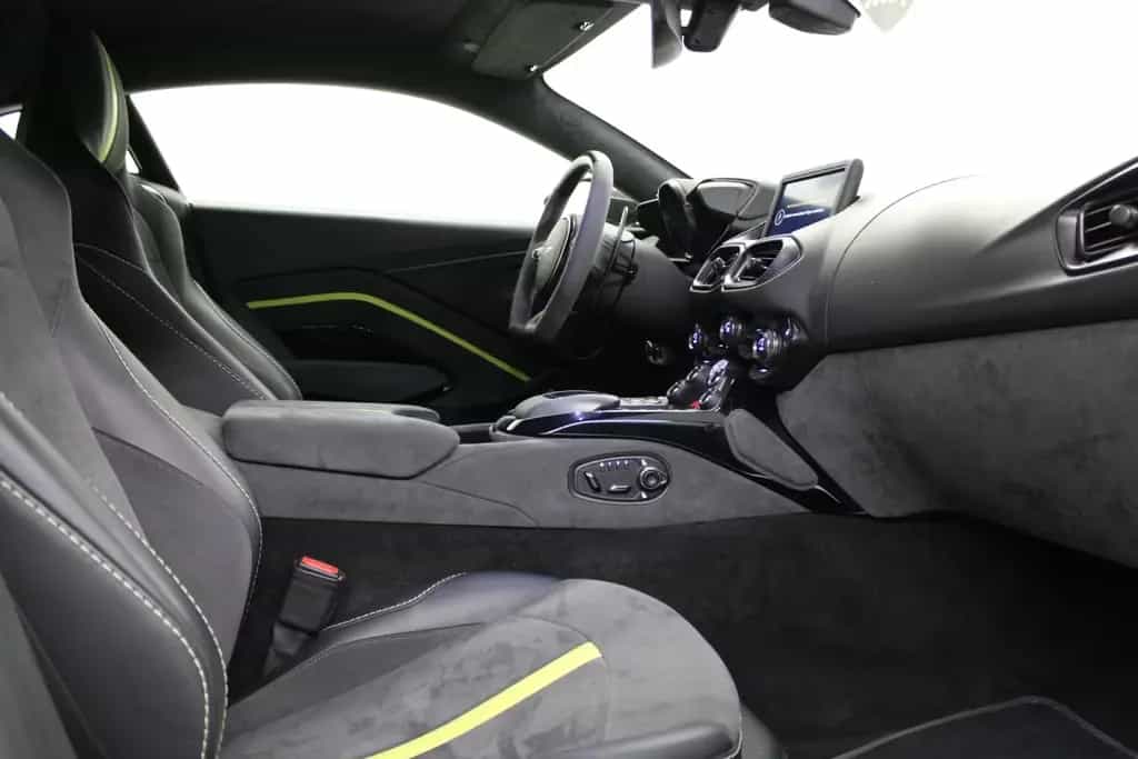 Aston Martin V8 Vantage F1 Edition 11/2022-photo-6