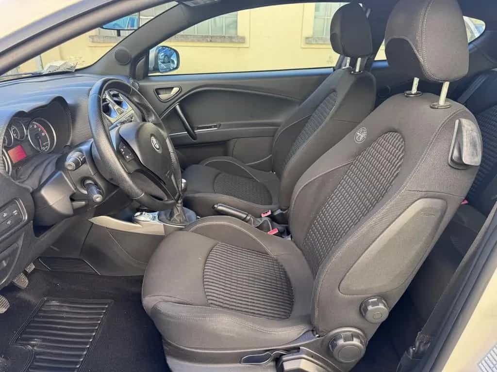 Alfa Romeo MiTo 1.4 T 170 CV M.air S&S Quadrifog 05/2010-photo-11