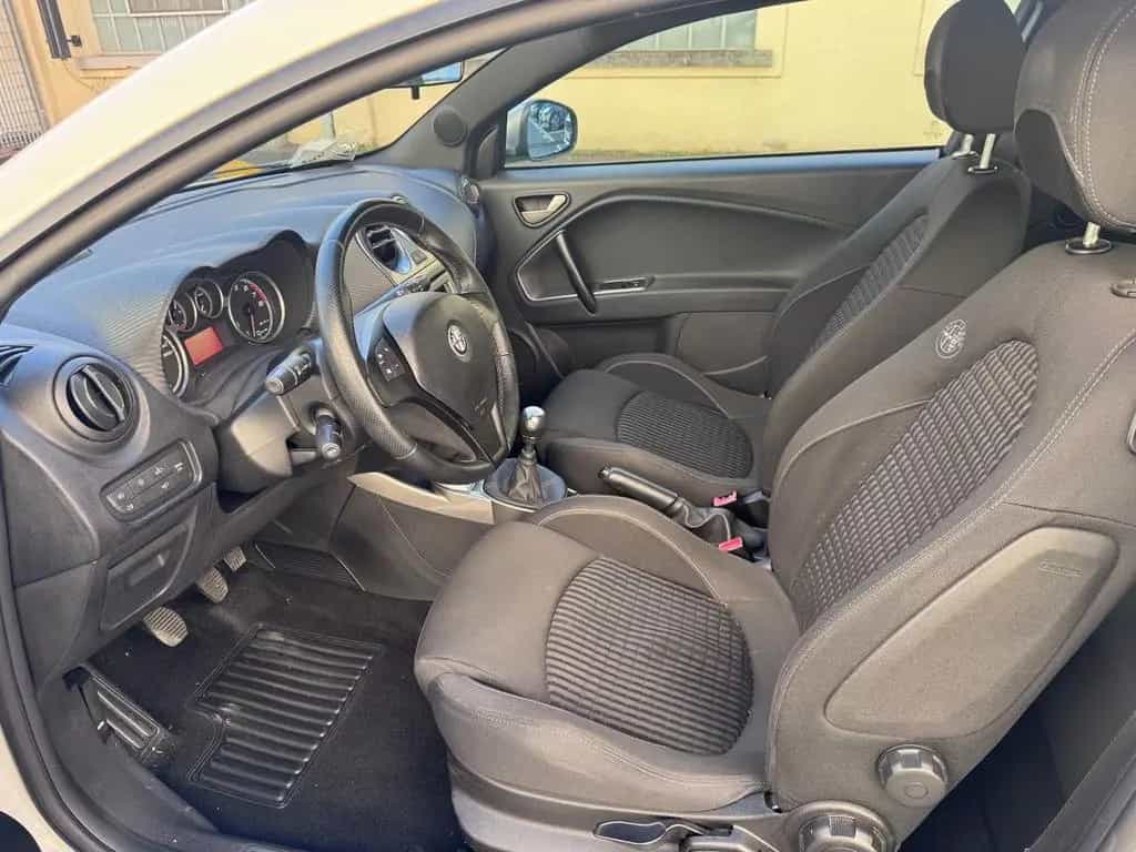 Alfa Romeo MiTo 1.4 T 170 CV M.air S&S Quadrifog 05/2010-photo-12