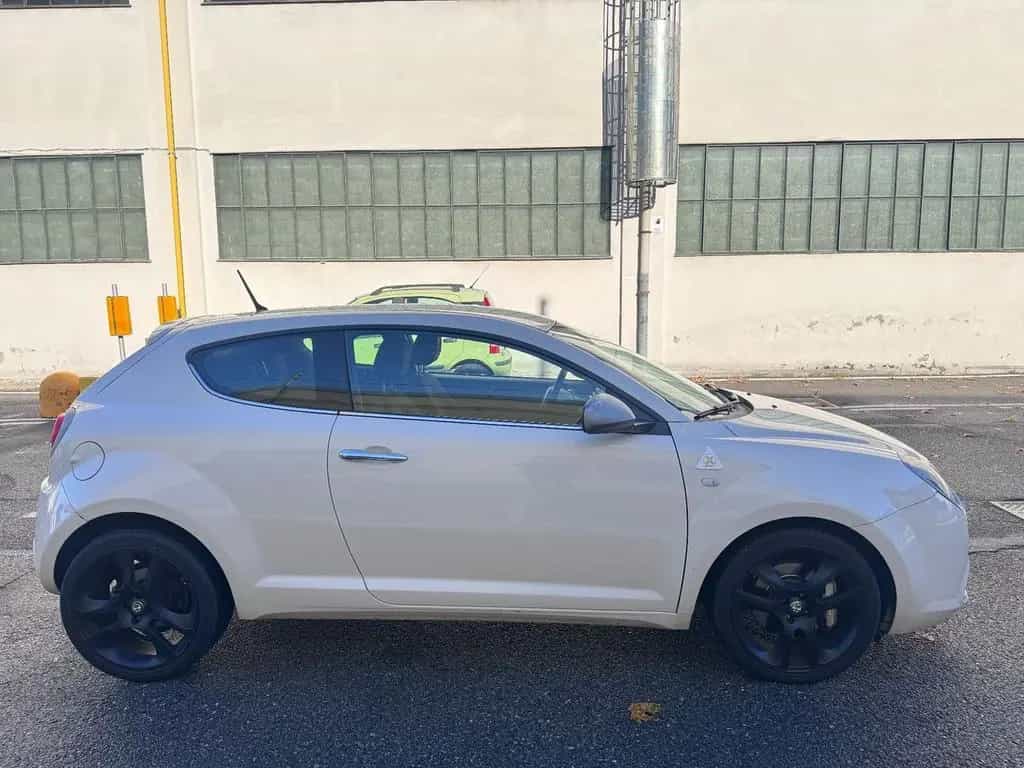 Alfa Romeo MiTo 1.4 T 170 CV M.air S&S Quadrifog 05/2010-photo-9