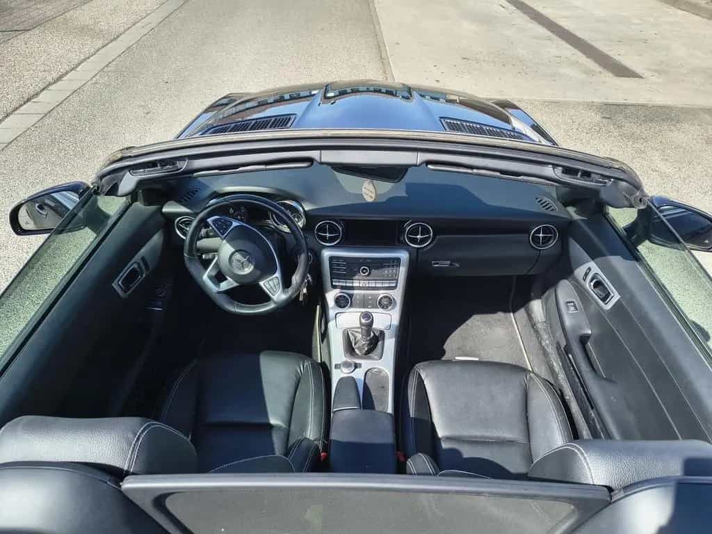 Mercedes-Benz SLC-Class 180 05/2018-photo-10