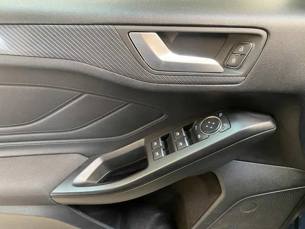 Ford Focus 1.5 EcoBoost ST-Line ACC AUT Kam. Navi HUD 03/2020-photo-8