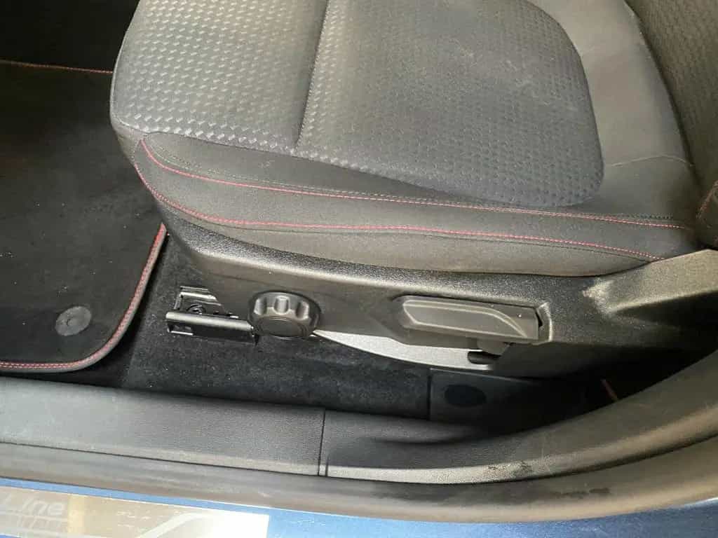 Ford Focus 1.5 EcoBoost ST-Line ACC AUT Kam. Navi HUD 03/2020-photo-9