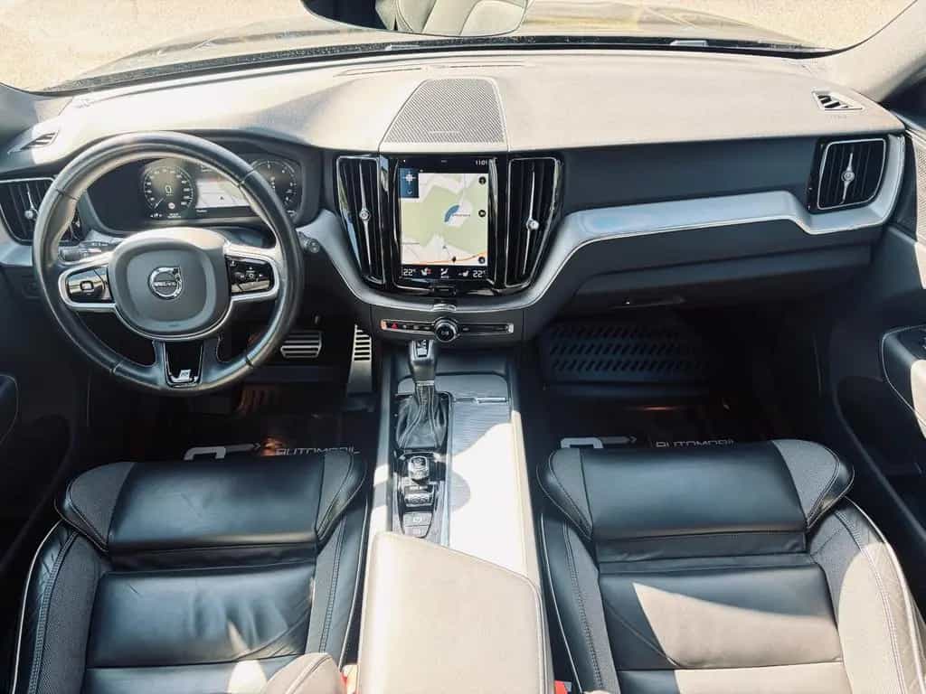 Volvo XC60 R Design+Leder+4xKamera+H&K+ACC+LED+Carplay 12/2019-photo-9