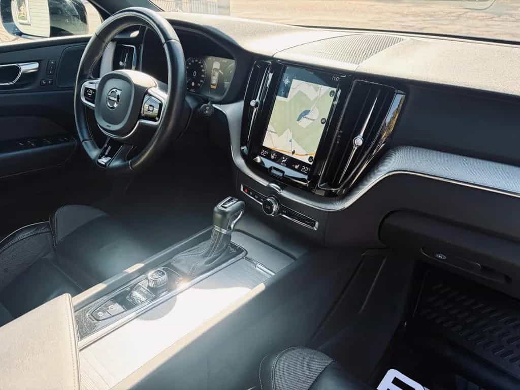 Volvo XC60 R Design+Leder+4xKamera+H&K+ACC+LED+Carplay 12/2019-photo-29