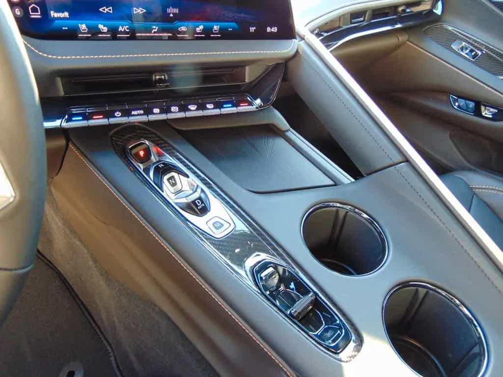 Corvette C8 Cabrio 3LT Europamodell Neuwagen Frontlift 04/2026-photo-17