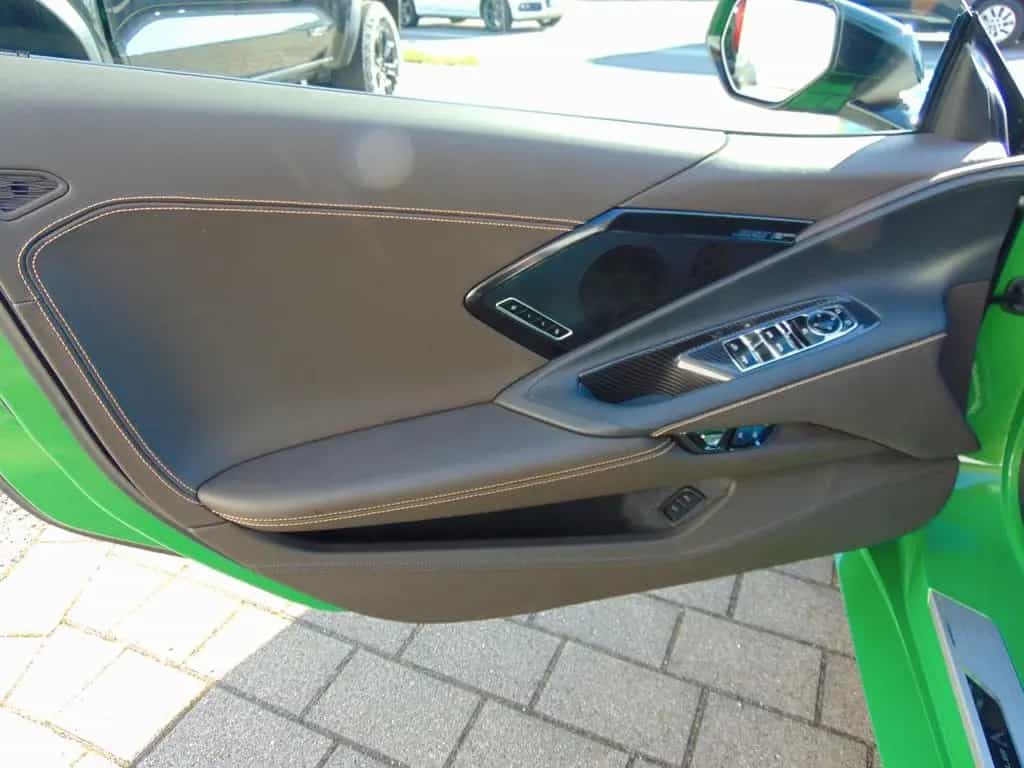 Corvette C8 Cabrio 3LT Europamodell Neuwagen Frontlift 04/2026-photo-18
