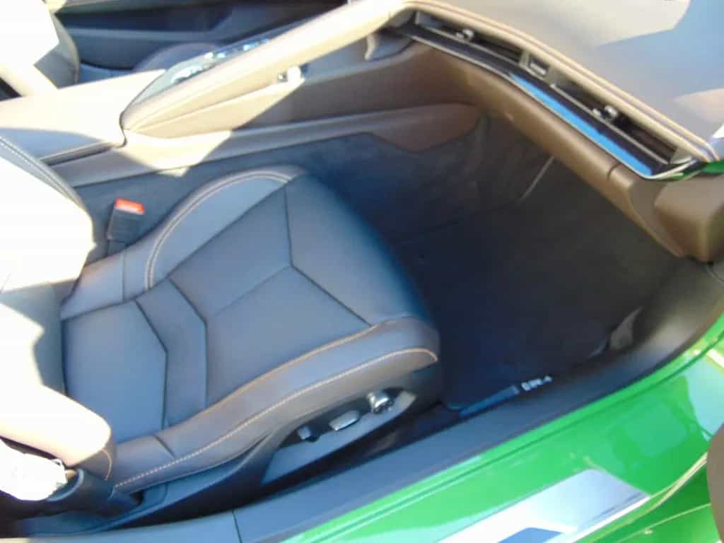 Corvette C8 Cabrio 3LT Europamodell Neuwagen Frontlift 04/2026-photo-19