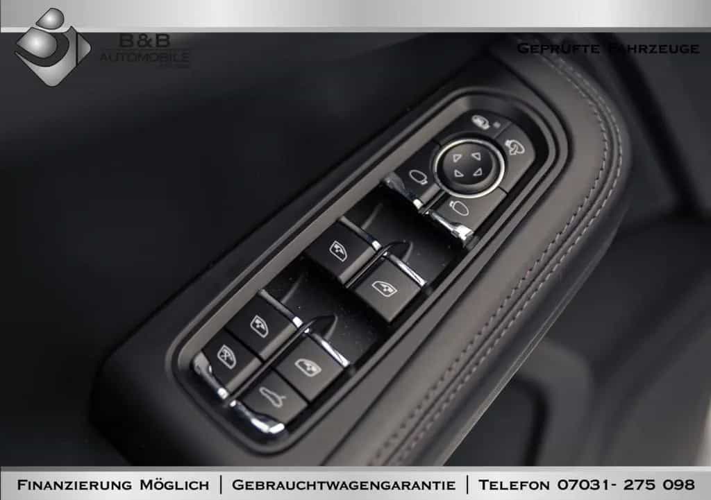 Porsche Macan SportChrono/360°/AppleCar/SHZ/SZK/NAVI 08/2021-photo-17