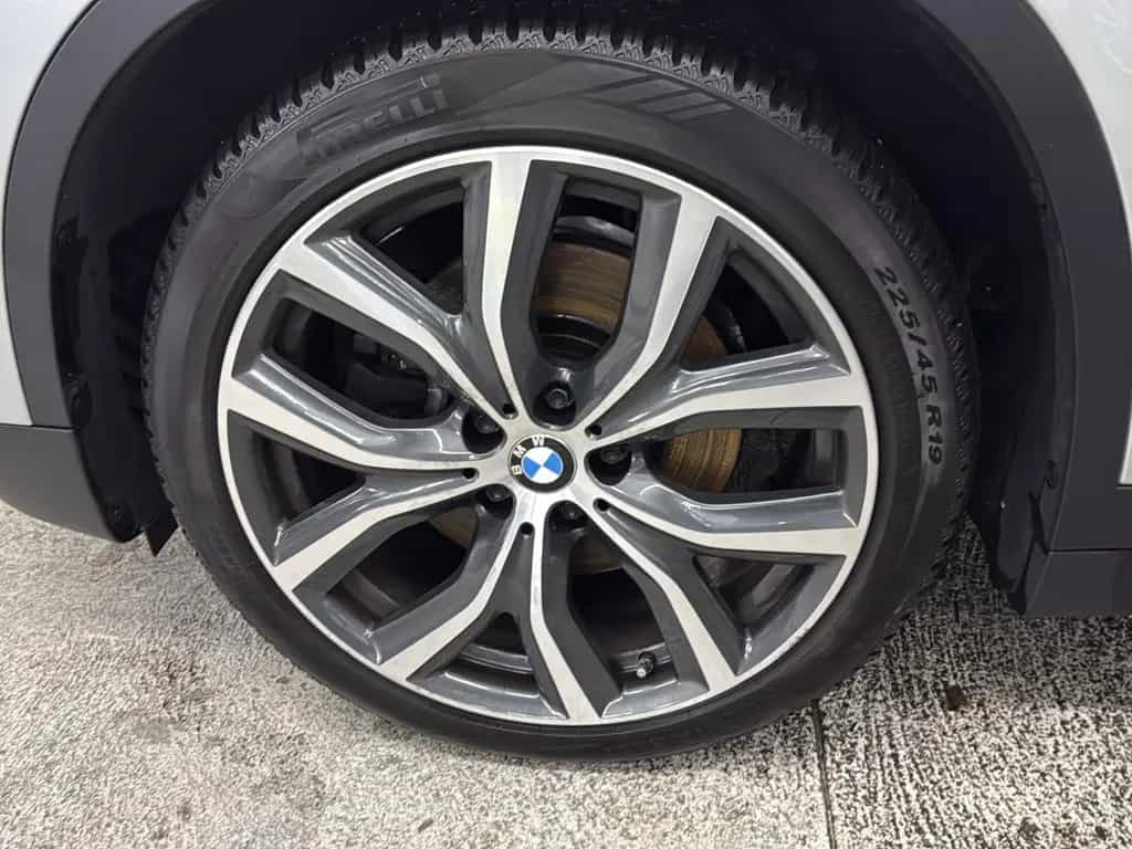 BMW X1 sDrive 20 i Sport Line/ unfallfrei/ AHK 02/2018-photo-23