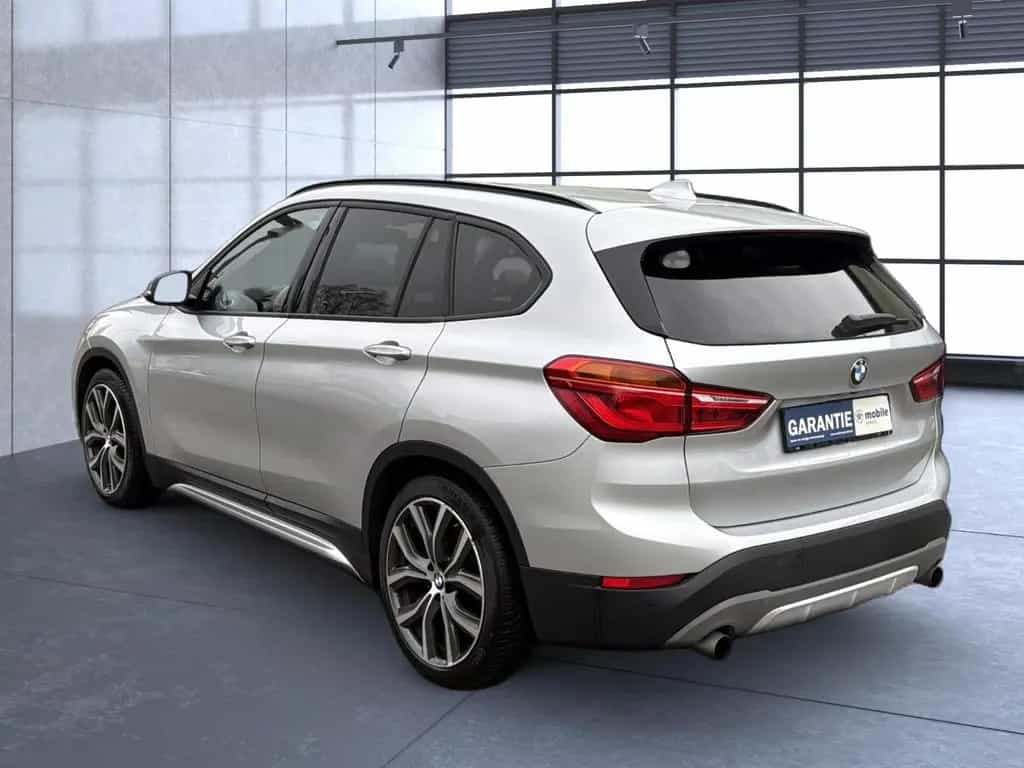 BMW X1 sDrive 20 i Sport Line/ unfallfrei/ AHK 02/2018-photo-4