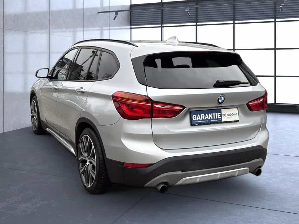 BMW X1 sDrive 20 i Sport Line/ unfallfrei/ AHK 02/2018-photo-5
