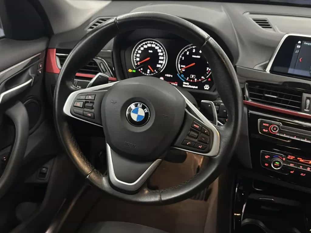 BMW X1 sDrive 20 i Sport Line/ unfallfrei/ AHK 02/2018-photo-8