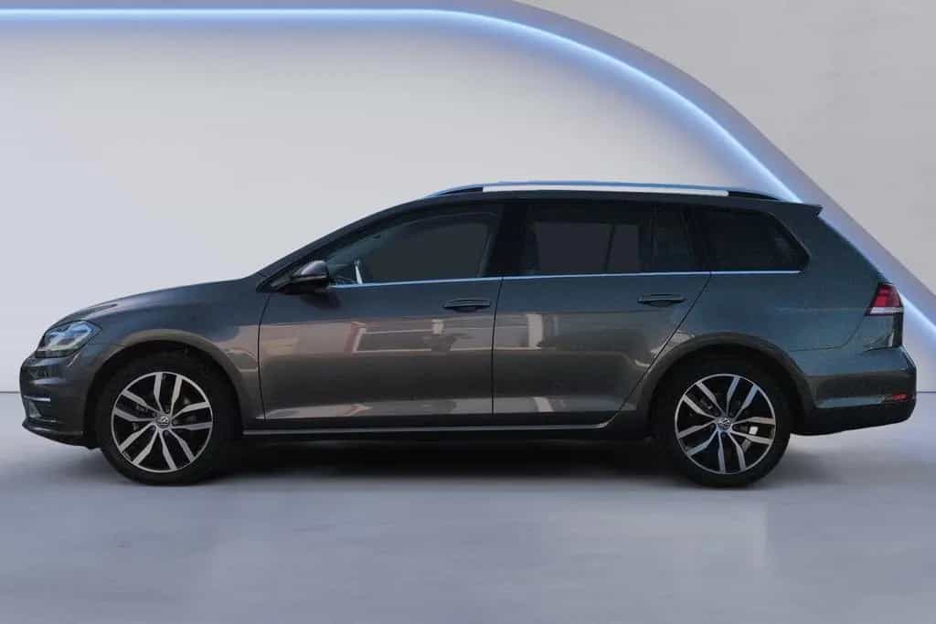 Volkswagen Golf VII Variant 1.5 TSI DSG Highline NAVI+AHK+ 03/2020-photo-1