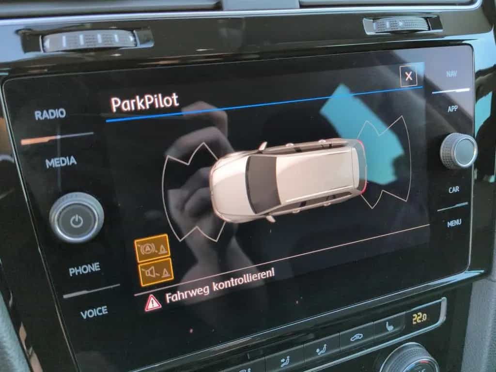 Volkswagen Golf VII Variant 1.5 TSI DSG Highline NAVI+AHK+ 03/2020-photo-11