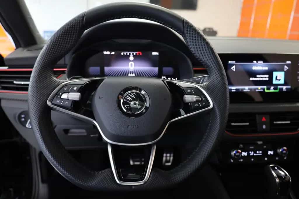 Skoda Kamiq Monte Carlo 1.5 TSI|MATRIX|APP|AHK|TEM|RFK 04/2026-photo-18