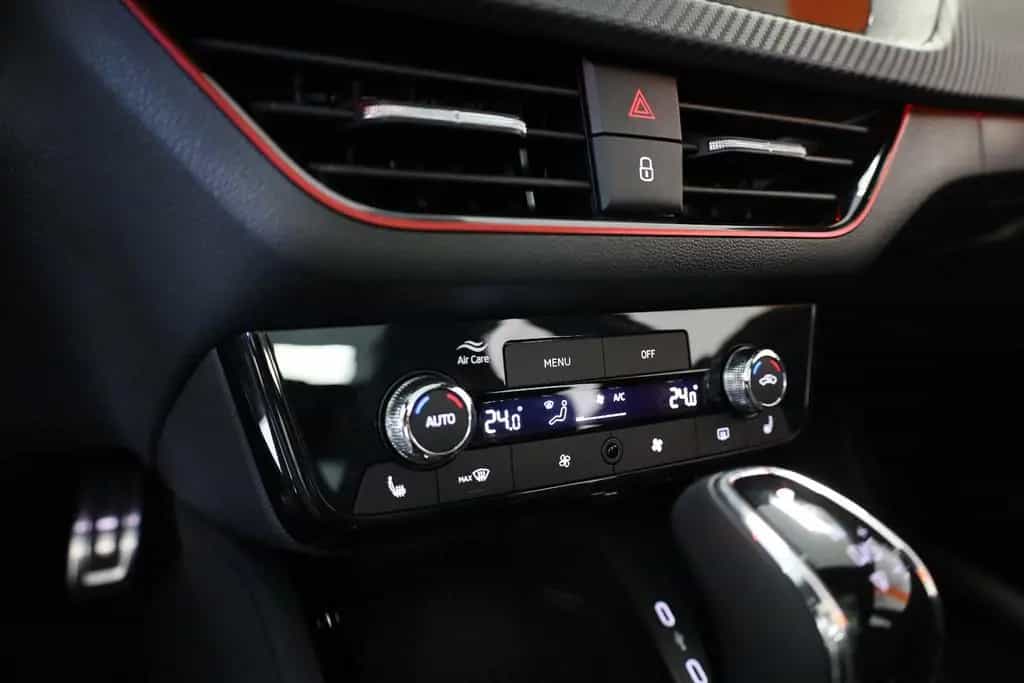 Skoda Kamiq Monte Carlo 1.5 TSI|MATRIX|APP|AHK|TEM|RFK 04/2026-photo-19