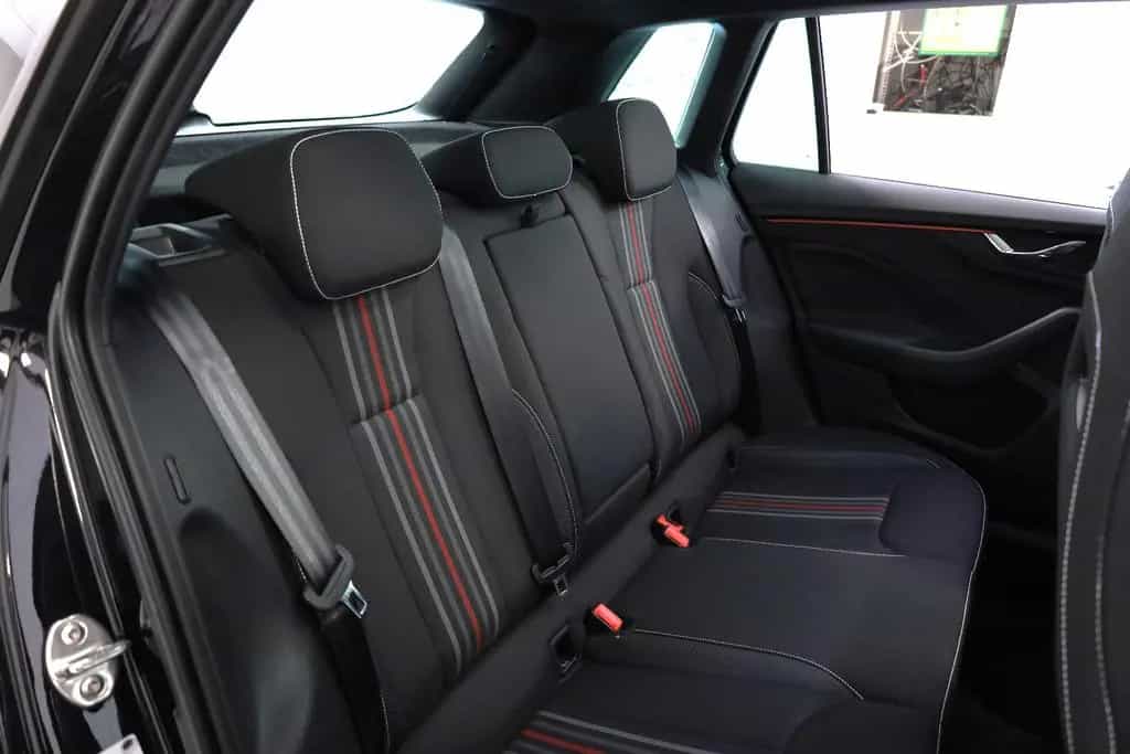 Skoda Kamiq Monte Carlo 1.5 TSI|MATRIX|APP|AHK|TEM|RFK 04/2026-photo-27