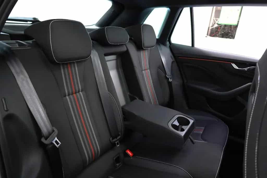 Skoda Kamiq Monte Carlo 1.5 TSI|MATRIX|APP|AHK|TEM|RFK 04/2026-photo-28