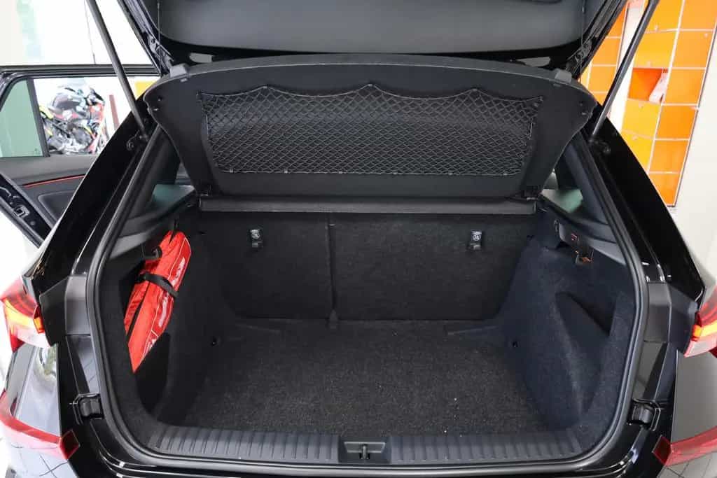Skoda Kamiq Monte Carlo 1.5 TSI|MATRIX|APP|AHK|TEM|RFK 04/2026-photo-9