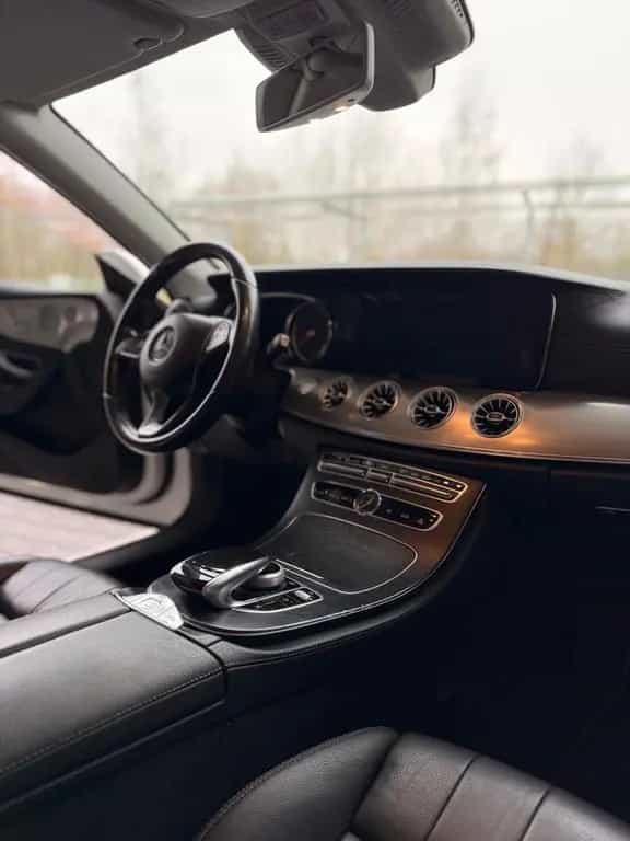 Mercedes-Benz E-Class E200 Cabrio | AMBIENT | MEMO | BU... 05/2018-photo-9