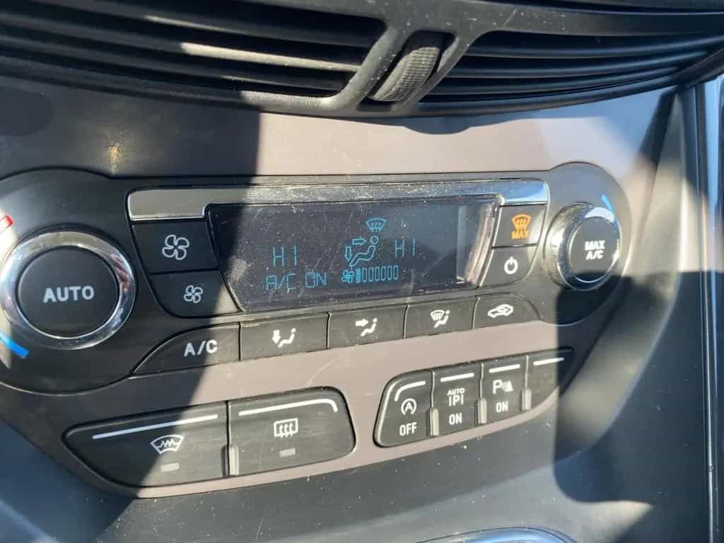 Ford Kuga 1.5 EcoBoost Titanium AHK*LED*SHZ*SYNC*LM 08/2016-photo-12