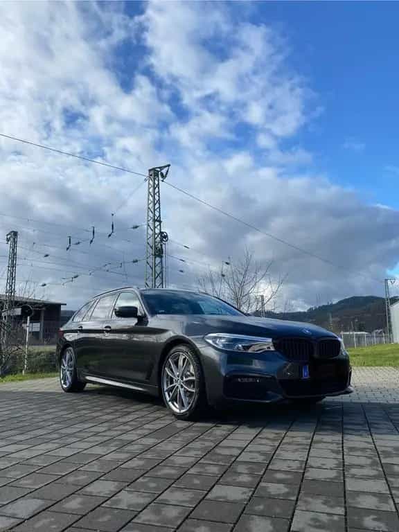 BMW 5 Series 540i xDrive Touring A - M Sport 04/2019-photo-1