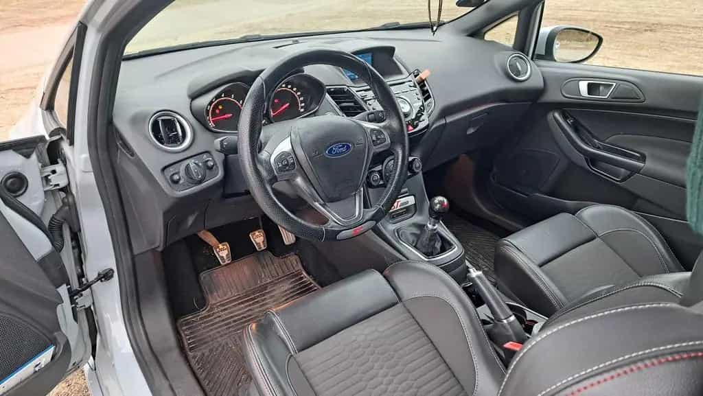 Ford Fiesta ST200 10/2016-photo-3
