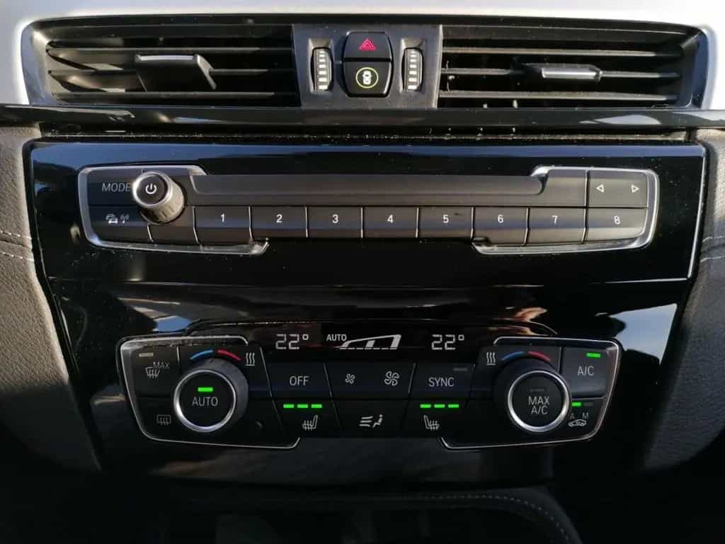 BMW X2 sDrive18i Aut. Advantage Navi PDC Sitzheiz. 12/2018-photo-18