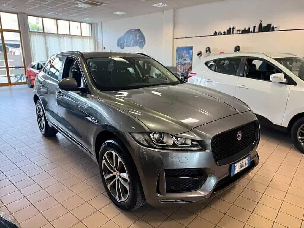 Jaguar F-Pace 2.0 D 240 CV AWD aut. R-Sport- SUP 10/2017-photo-2