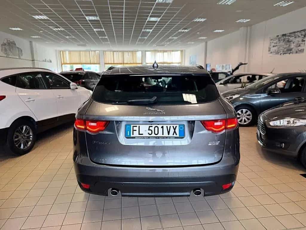 Jaguar F-Pace 2.0 D 240 CV AWD aut. R-Sport- SUP 10/2017-photo-5