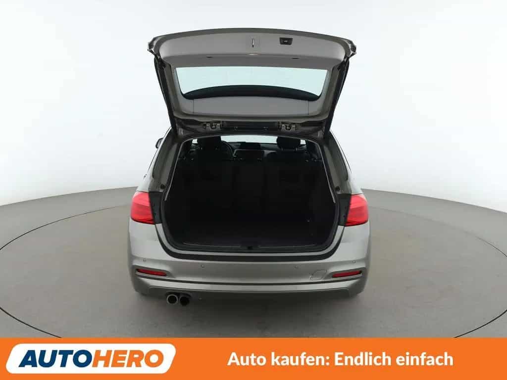 BMW 330 i xDrive Advantage *NAVI*PDC*SHZ*TEMPO*ALU* 02/2016-photo-16