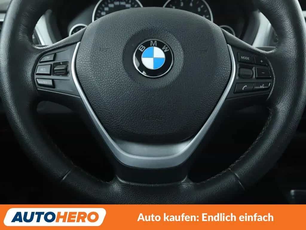 BMW 330 i xDrive Advantage *NAVI*PDC*SHZ*TEMPO*ALU* 02/2016-photo-18