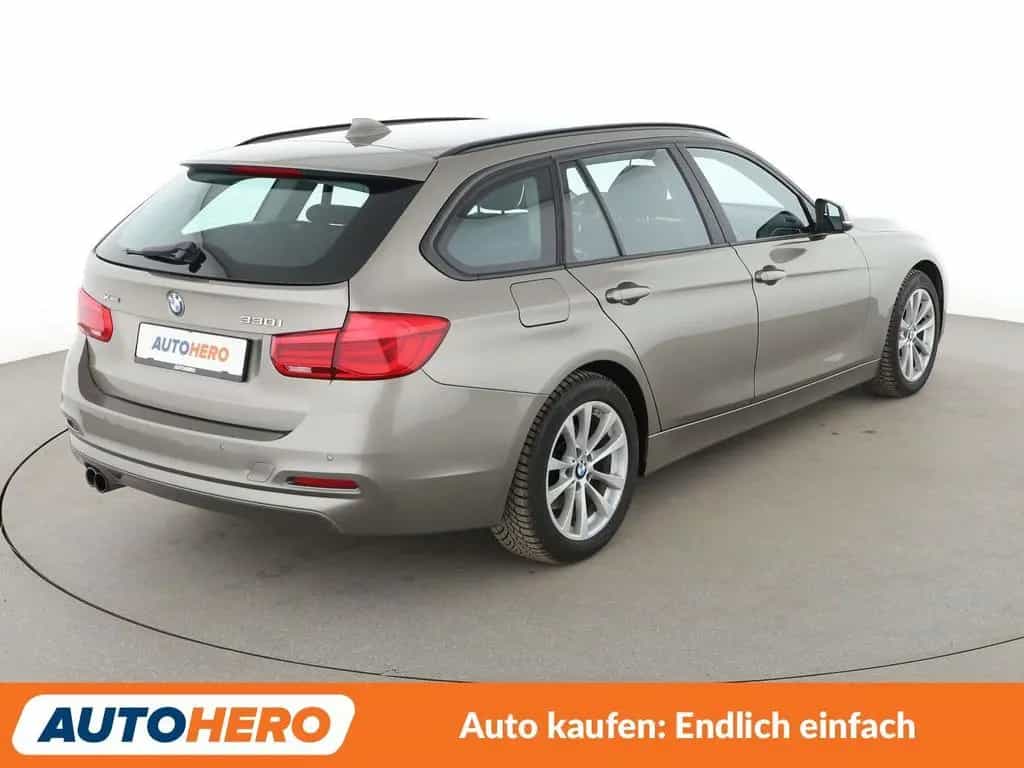 BMW 330 i xDrive Advantage *NAVI*PDC*SHZ*TEMPO*ALU* 02/2016-photo-5