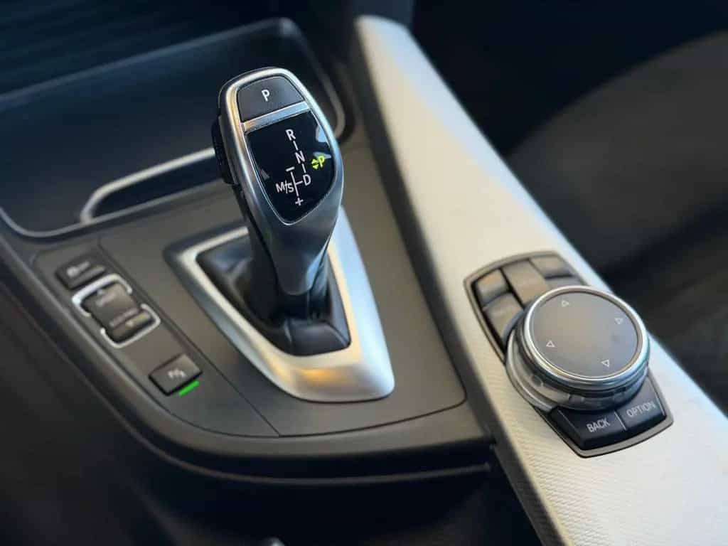 BMW 4 Series 420d GRAN COUPE M-SPORT LED NAVI HUD HIFI AHK 19 07/2015-photo-14