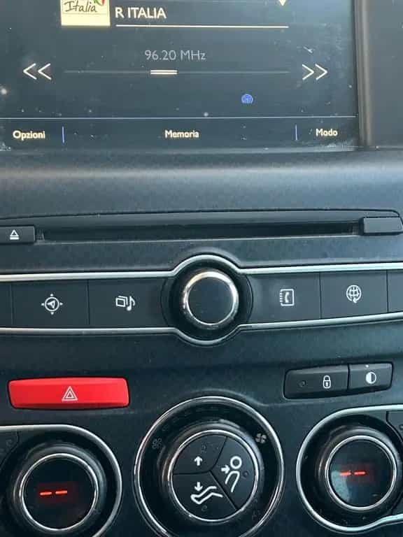 DS Automobiles Other Ds 4 Crossback BlueHDi 130 aut. Étoile Alcantara 04/2016-photo-10