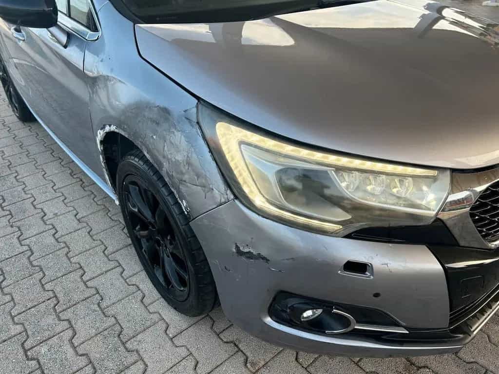 DS Automobiles Other Ds 4 Crossback BlueHDi 130 aut. Étoile Alcantara 04/2016-photo-3