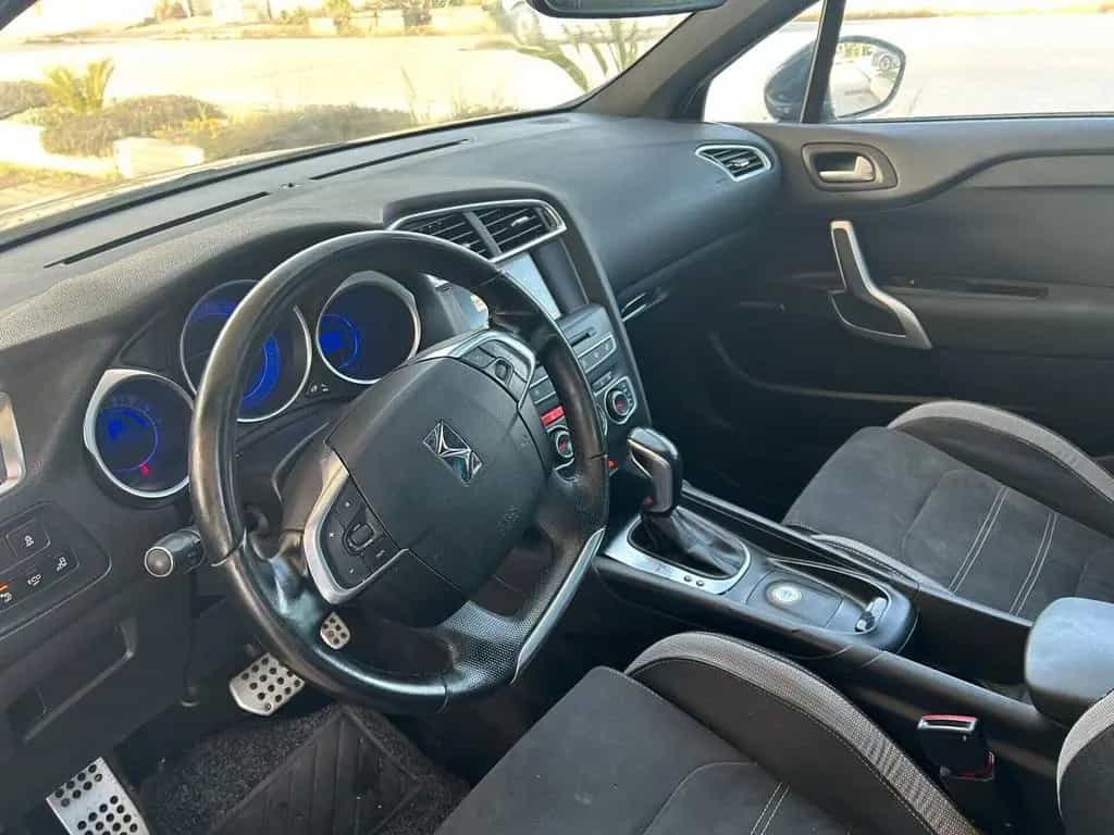 DS Automobiles Other Ds 4 Crossback BlueHDi 130 aut. Étoile Alcantara 04/2016-photo-7