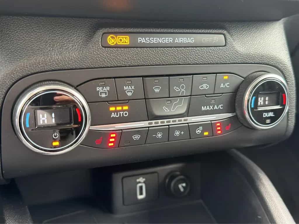 Ford Focus Turnier 1.0 Aut. KAM SITZH LED APP B&O 17' 09/2019-photo-24