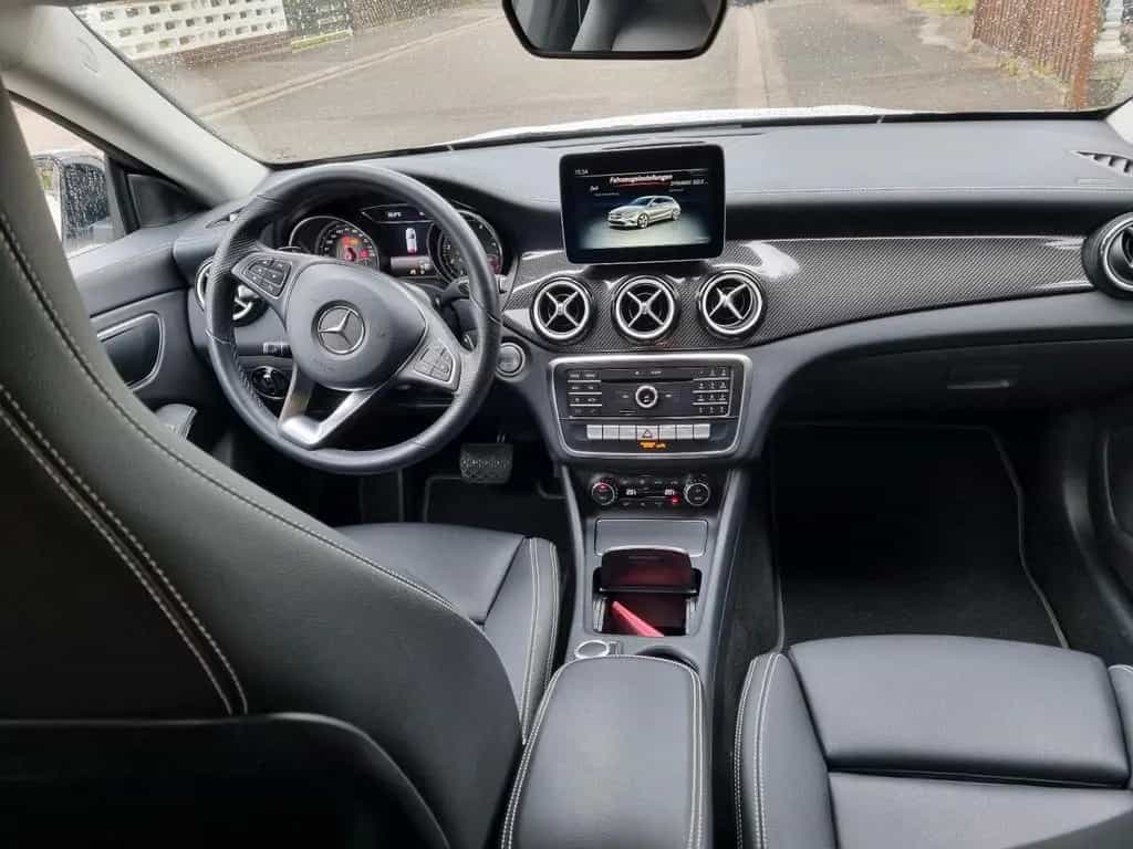 Mercedes-Benz CLA-Class Benz CLA 200 AMG-Line Night-Paket... 01/2019-photo-6