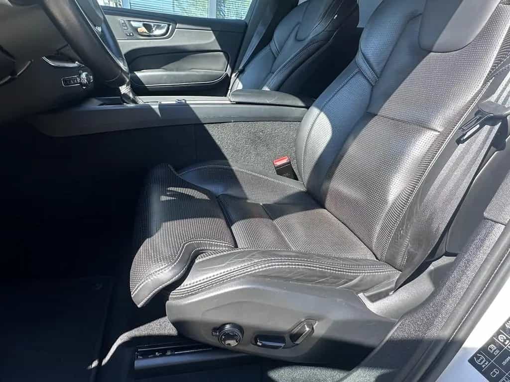 Volvo XC60 Inscription 2WD*Kamera*AHK*Pro Paket* 12/2019-photo-14