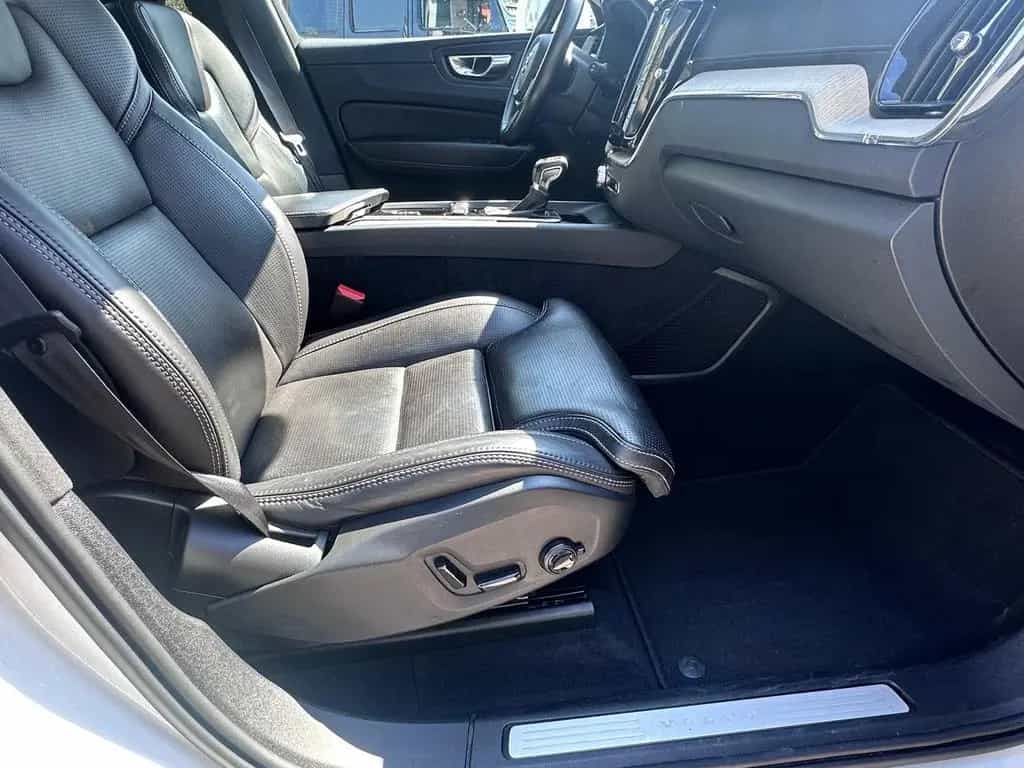 Volvo XC60 Inscription 2WD*Kamera*AHK*Pro Paket* 12/2019-photo-15