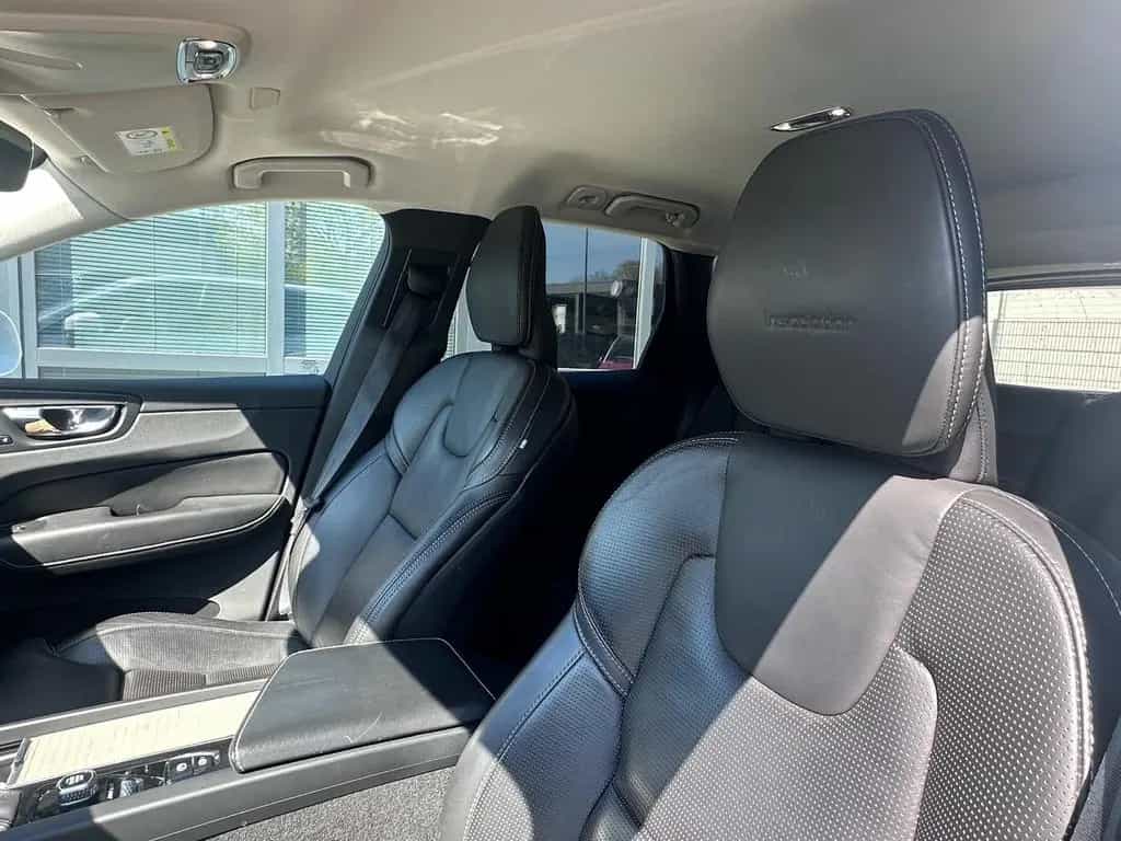 Volvo XC60 Inscription 2WD*Kamera*AHK*Pro Paket* 12/2019-photo-16